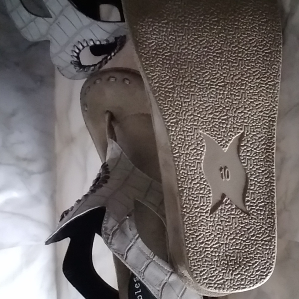 Designer sandals - Picture 6 of 12